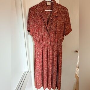 Vintage dusty rose paisley  Short-Sleeve Midi Dress with Collared Neck